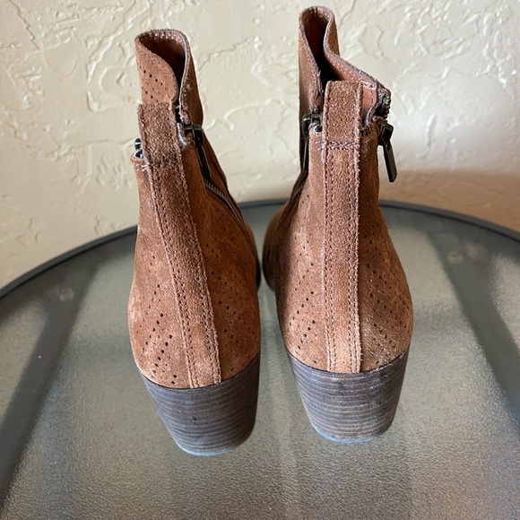 Lucky Brand LK- Lashiya Oiled Suede Dual Zipper Chunky Stacked Heel Size 10M - Picture 6 of 14